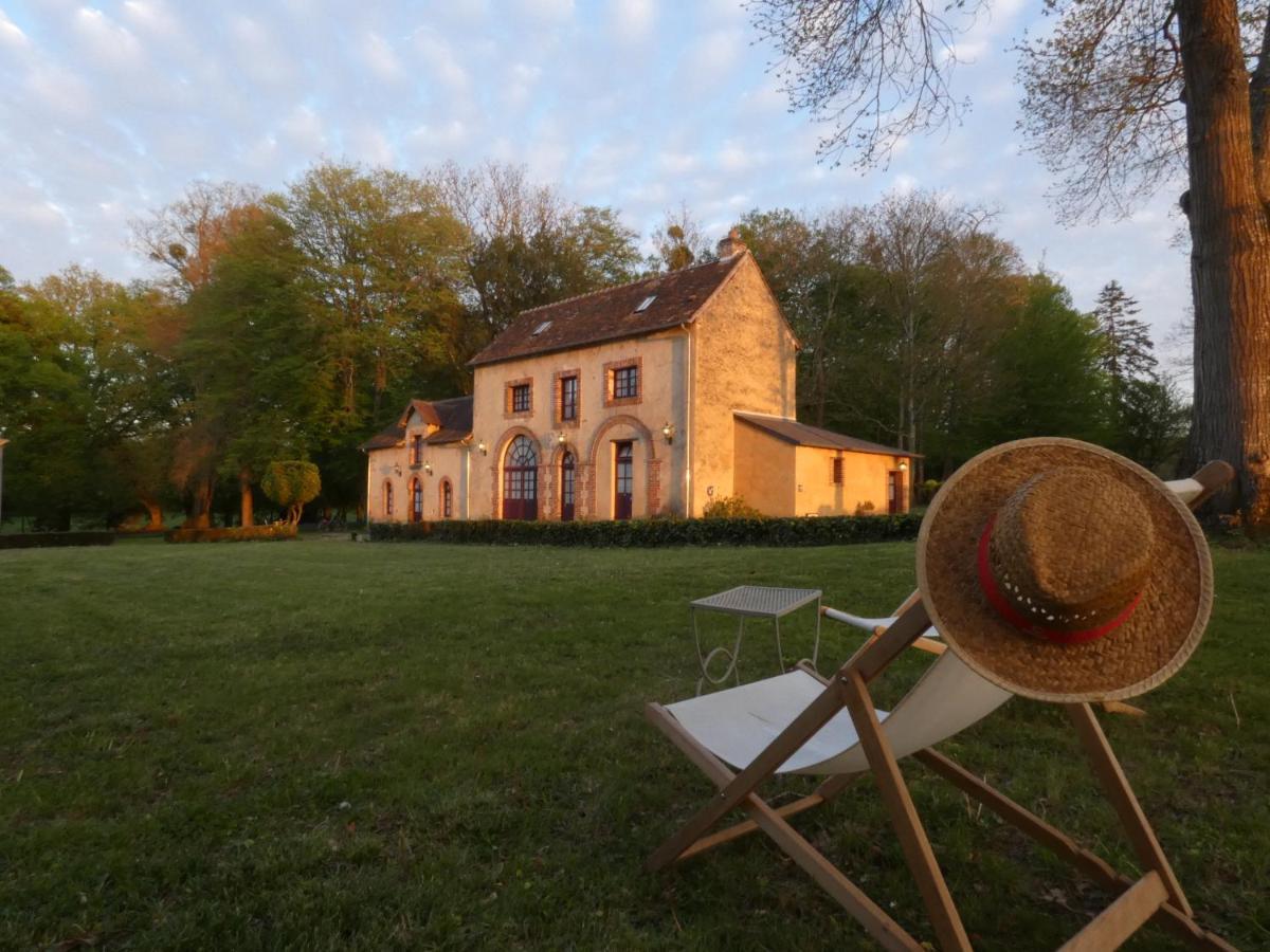 Hotel Des 4 Continents - Le Mans Saint-Saturnin  Exterior photo